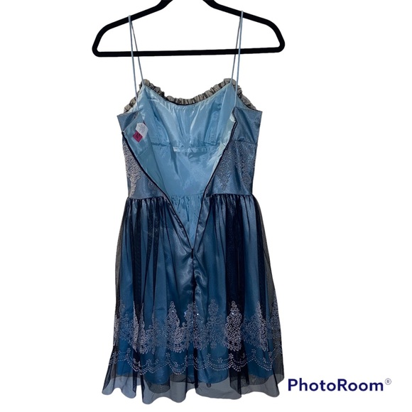 Size 5/6 Morgan & Co. Blue Dress - Picture 7 of 10